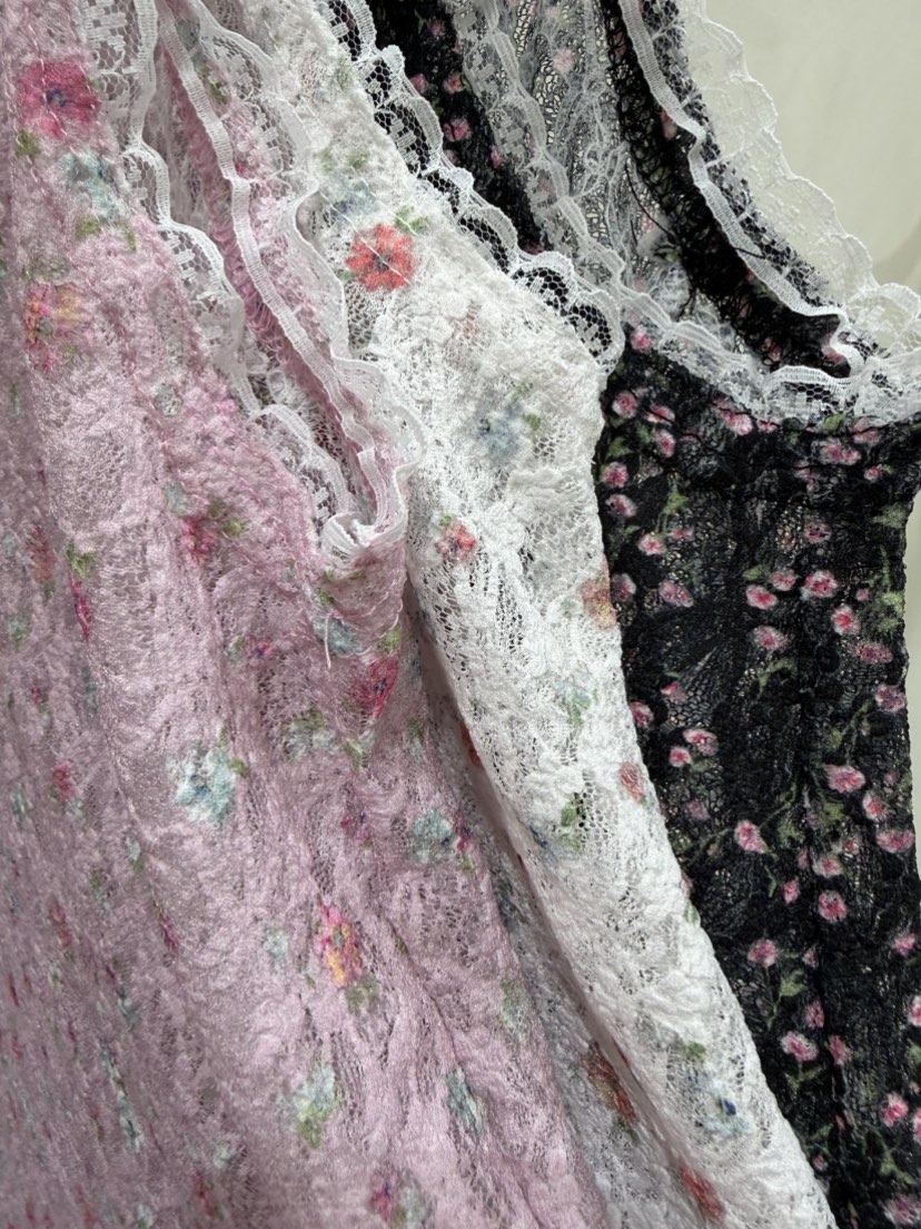 SHIRRING韓國直郵實拍女裝新品推薦吊帶背心花朵蕾絲無袖SHIRRING吊帶/背心
