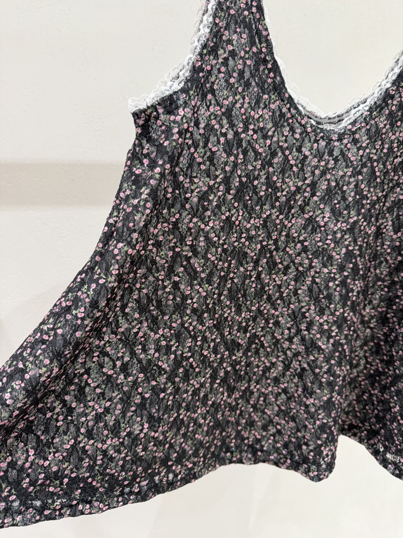 SHIRRING韓國直郵實拍女裝新品推薦吊帶背心花朵蕾絲無袖SHIRRING吊帶/背心