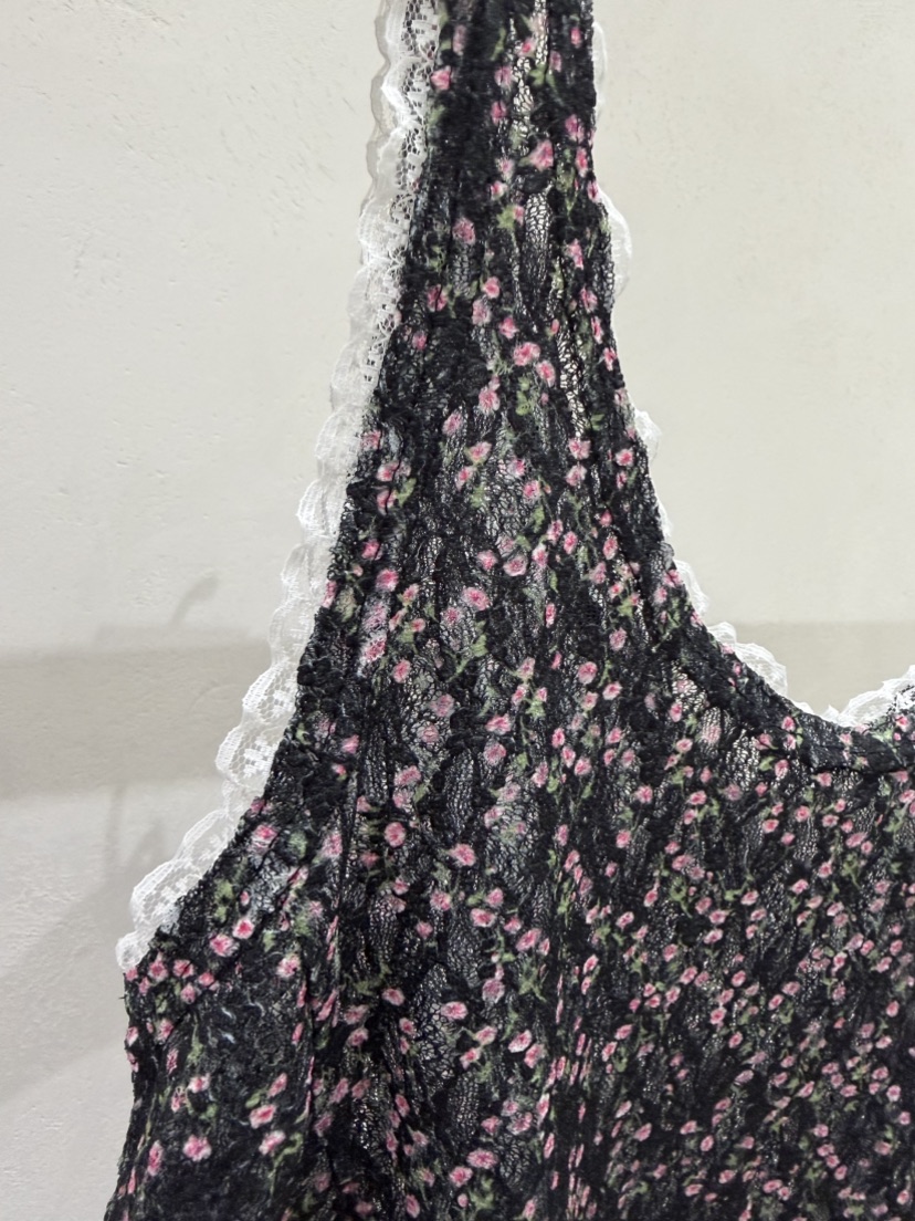 SHIRRING韓國直郵實拍女裝新品推薦吊帶背心花朵蕾絲無袖SHIRRING吊帶/背心