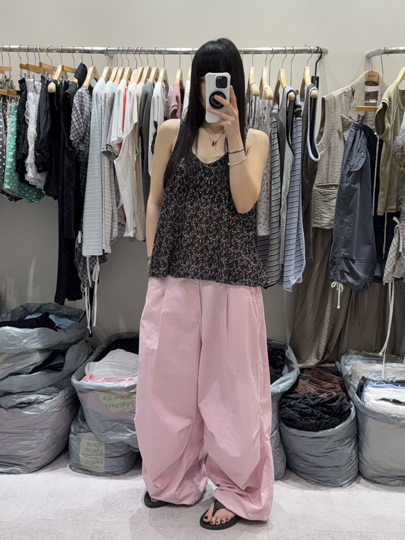 SHIRRING韓國直郵實拍女裝新品推薦吊帶背心花朵蕾絲無袖SHIRRING吊帶/背心