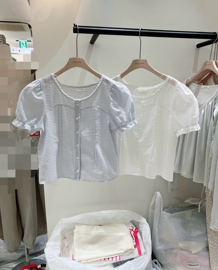 LOVE ROSIE東大門實拍韓國女裝新款推薦襯衫蕾絲衫泡泡袖褶裥LOVE ROSIE襯衫/蕾絲衫