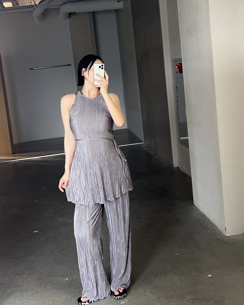 VERNI韓國直郵女裝新品休閑熱賣26夏季套裝含腰繩套裝褶皺VERNI套裝