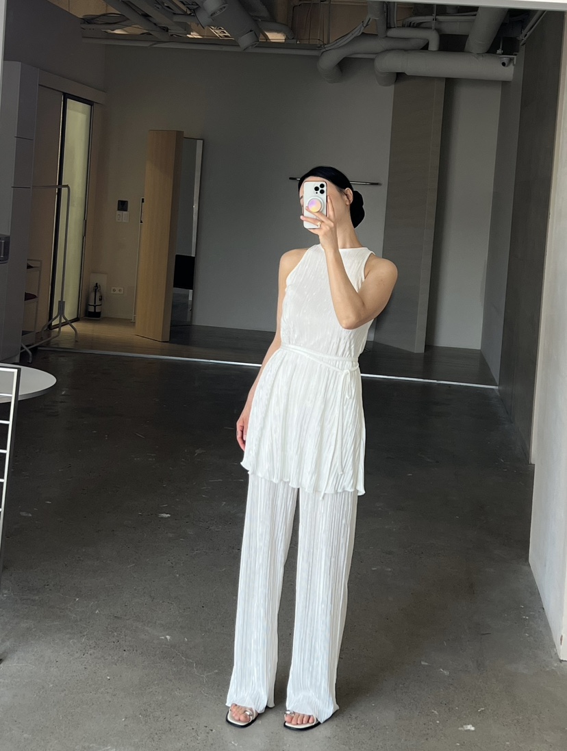 VERNI韓國直郵女裝新品休閑熱賣26夏季套裝含腰繩套裝褶皺VERNI套裝