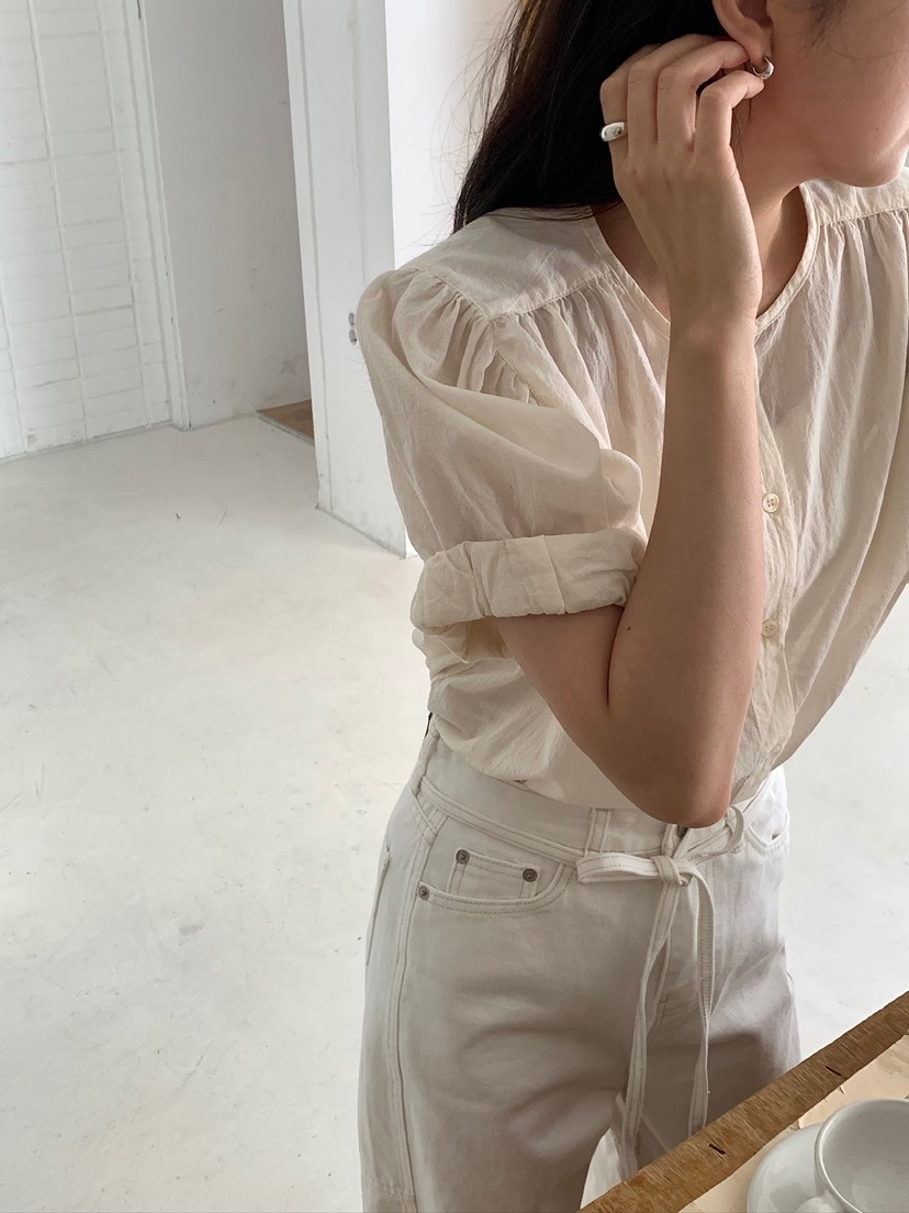 BLEECKER韓國東大門直郵女士新品熱賣26夏季時尚襯衫蕾絲衫BLEECKER襯衫/蕾絲衫
