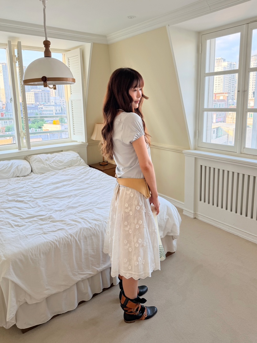 BOUTIQUE-L韓國東大門直郵女士新品26夏季休閑推薦T恤露背BOUTIQUE-LT恤