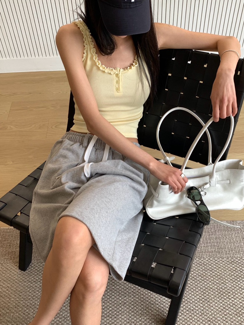 REVE CITE-L東大門實拍韓國女裝新款時尚吊帶背心紐扣背心荷葉邊REVE CITE-L吊帶/背心
