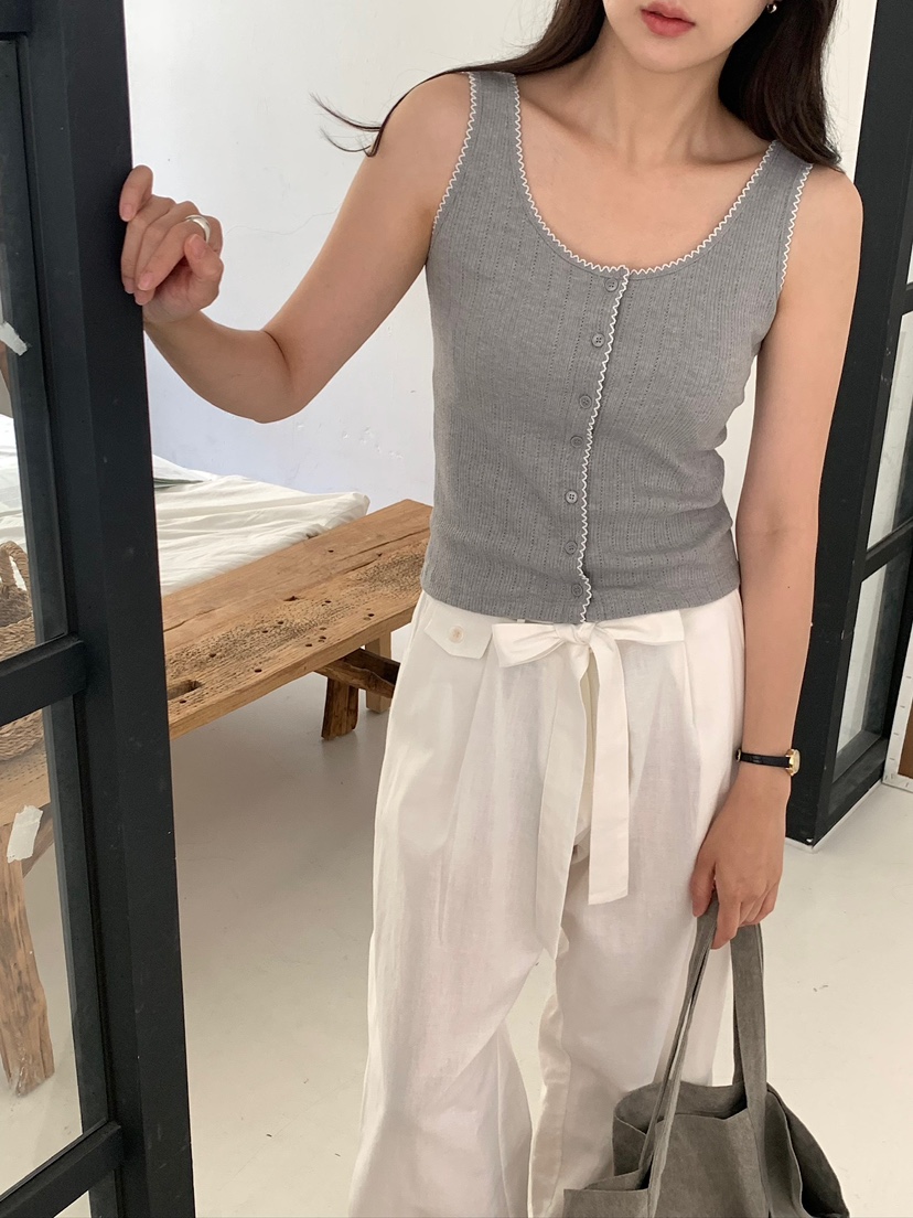 BLEECKER東大門實拍韓國女士新品熱賣休閑吊帶背心刺繡紐扣BLEECKER吊帶/背心