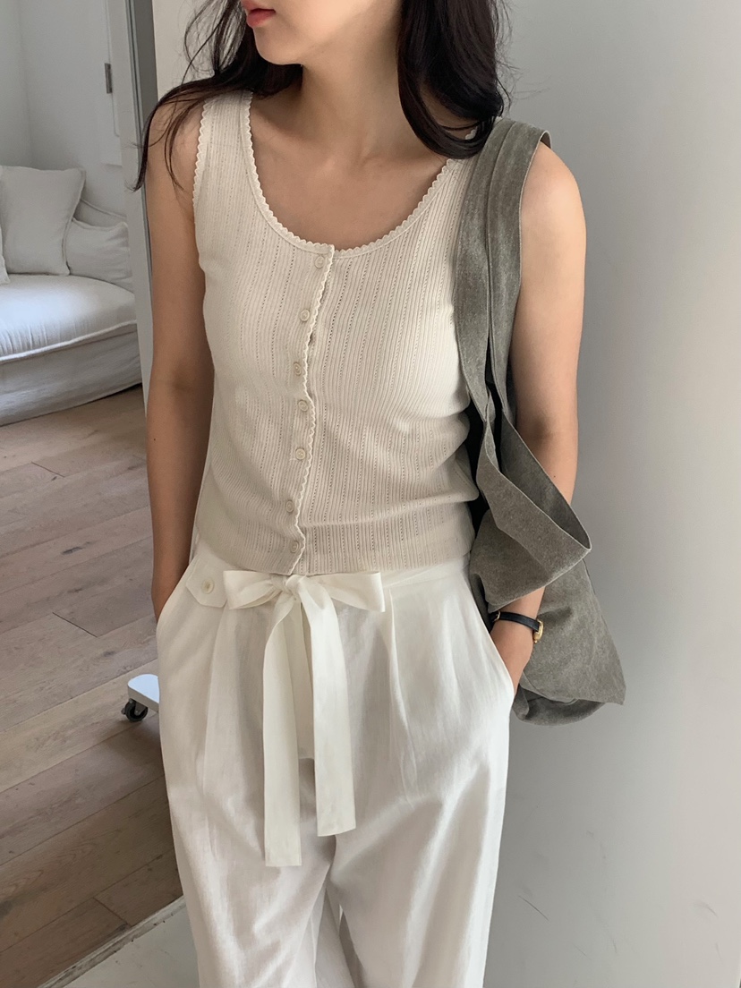 BLEECKER東大門實拍韓國女士新品熱賣休閑吊帶背心刺繡紐扣BLEECKER吊帶/背心