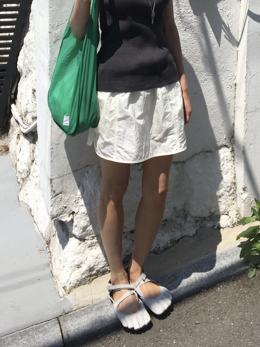 BAKING POWDER韓國直郵實拍女裝新品休閑人氣時尚推薦短裙BAKING POWDER短裙