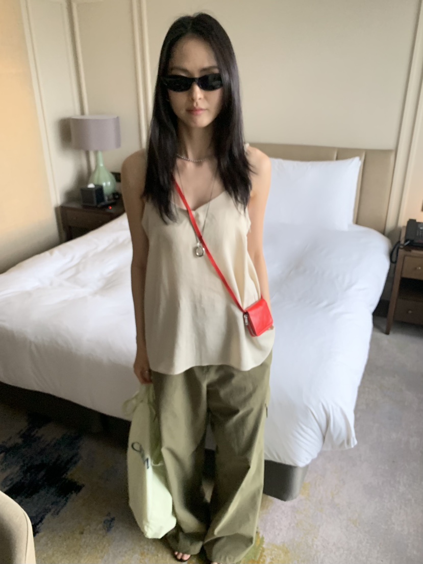LOFN東大門實拍韓國女裝新品人氣熱賣時尚休閑推薦吊帶背心LOFN吊帶/背心