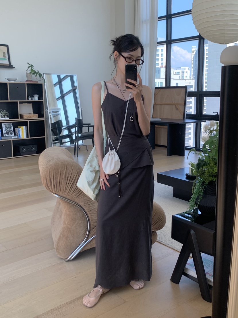 LOFN東大門實拍韓國女裝新品人氣熱賣時尚休閑推薦吊帶背心LOFN吊帶/背心