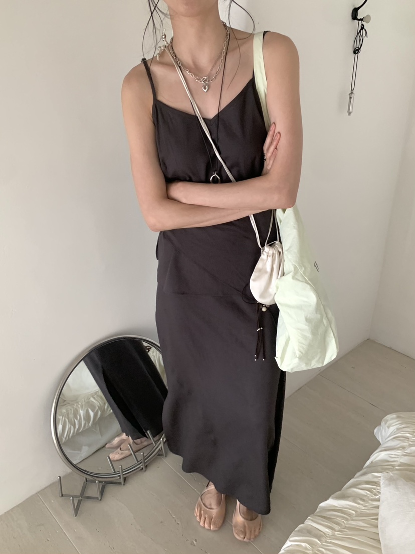 LOFN東大門實拍韓國女裝新品人氣熱賣時尚休閑推薦吊帶背心LOFN吊帶/背心