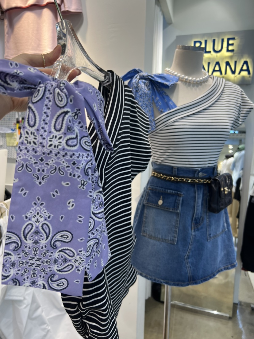 BLUE BANANA東大門實拍韓國女裝新款推薦人氣熱賣時尚T恤BLUE BANANAT恤