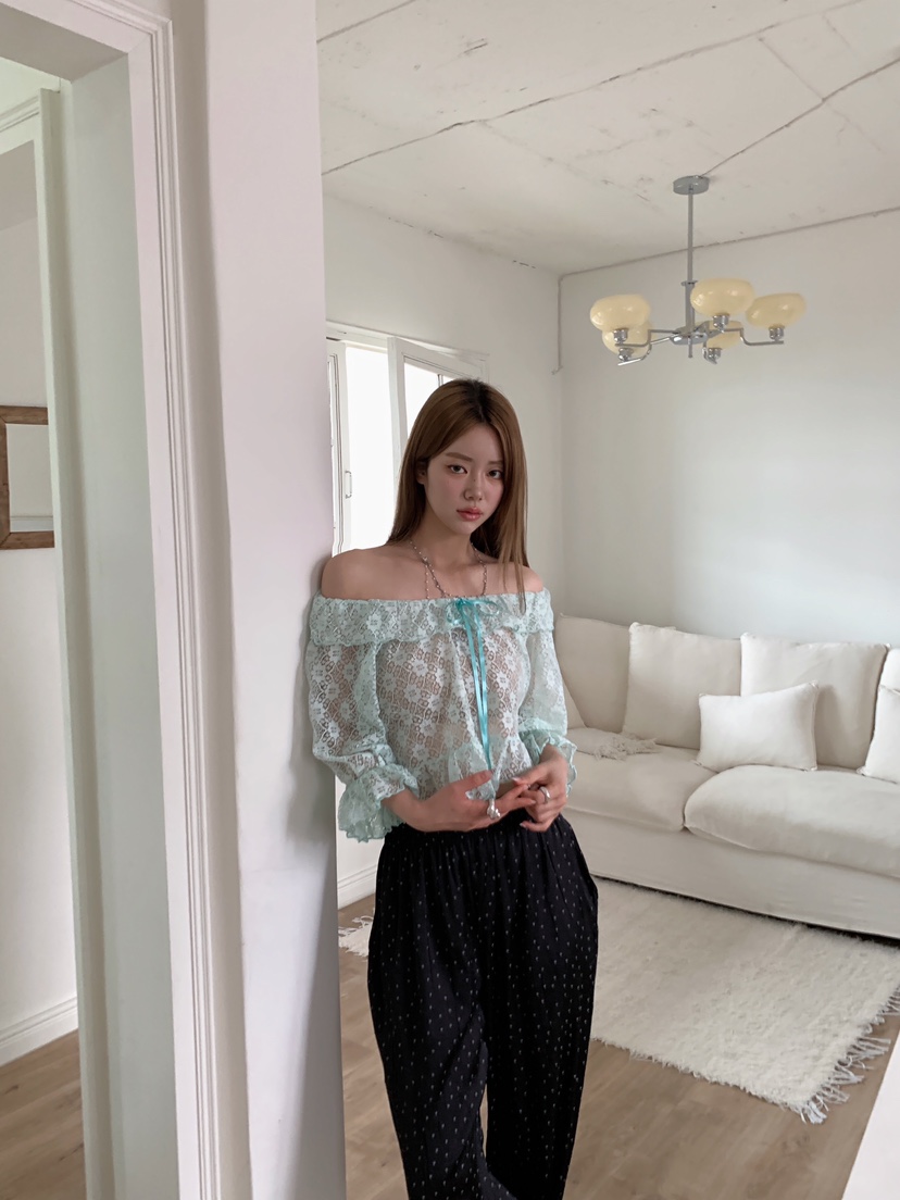 MAISONDEGLORY東大門實拍韓國女裝新款時尚人氣襯衫蕾絲衫MAISON DE GLORY襯衫/蕾絲衫