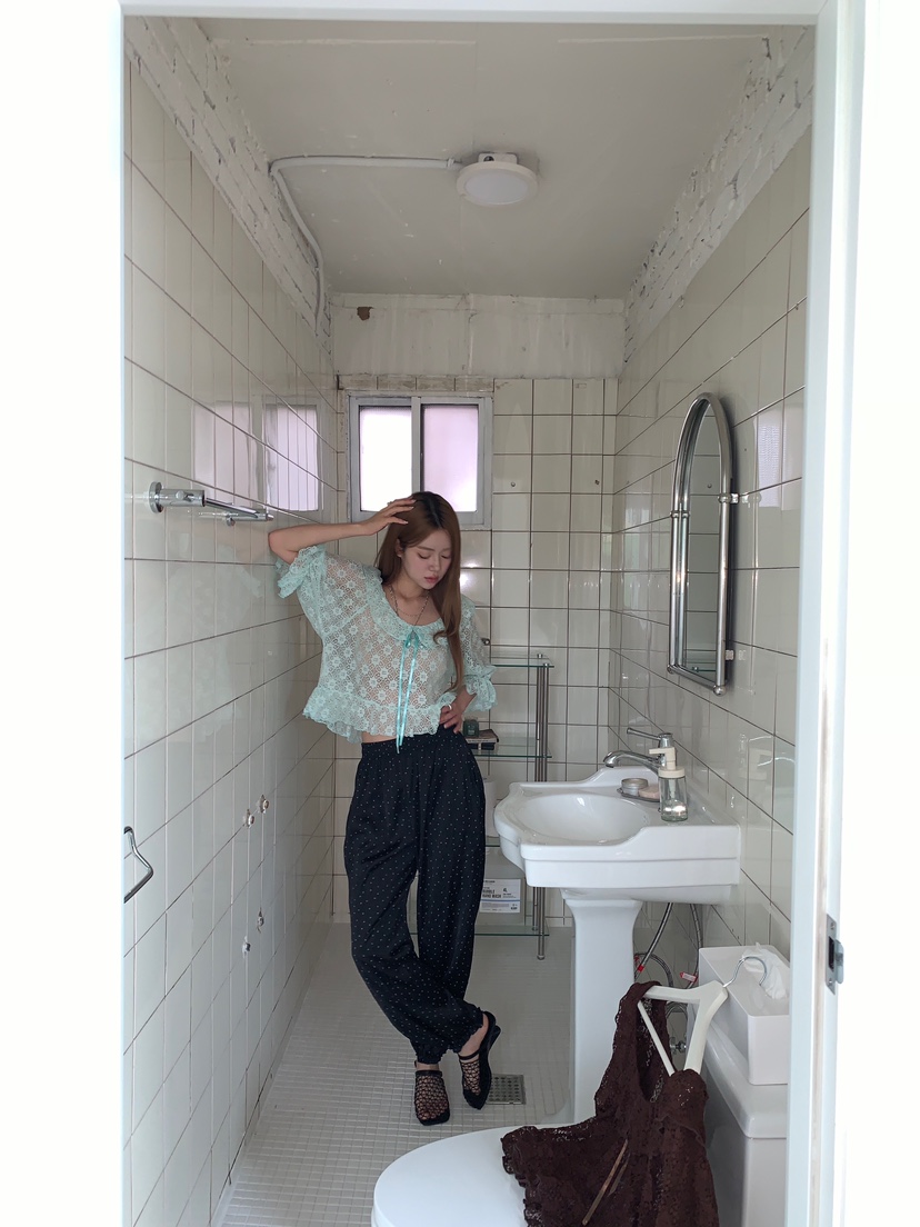 MAISONDEGLORY東大門實拍韓國女裝新款時尚人氣襯衫蕾絲衫MAISON DE GLORY襯衫/蕾絲衫