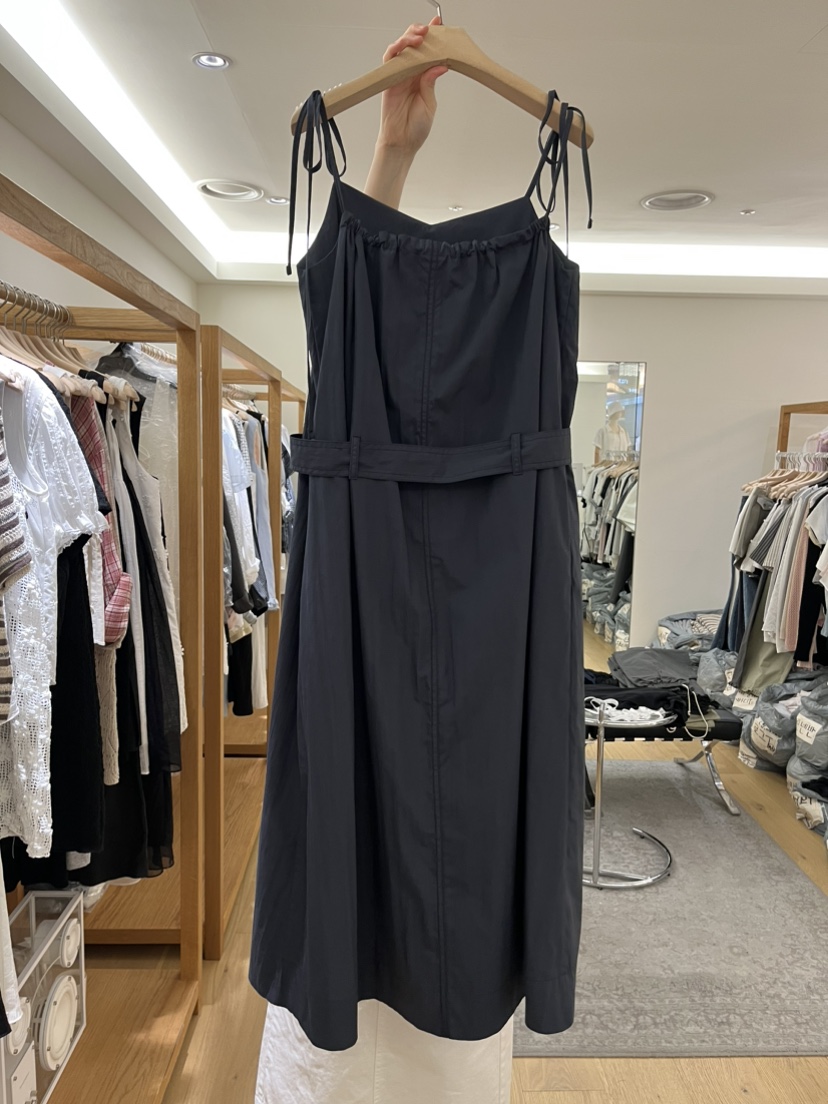 TIZZI韓國代購女士新款推薦人氣熱賣時尚26夏季連衣裙含腰帶TIZZI連衣裙