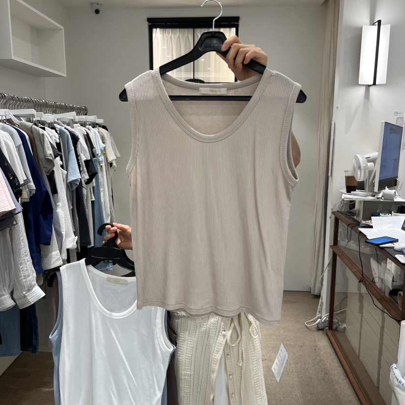 VENIR-a韓國東大門代購女裝新款熱賣時尚推薦26夏季吊帶背心VENIR-a吊帶/背心圖色2