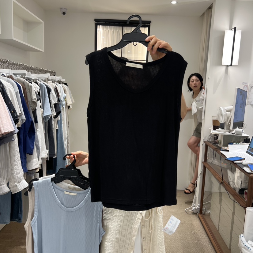 VENIR-a韓國東大門代購女裝新款熱賣時尚推薦26夏季吊帶背心VENIR-a吊帶/背心圖色4