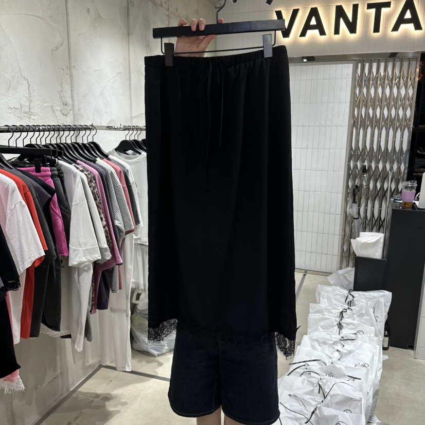 VANTA韓國代購女士新款時尚人氣推薦休閑26夏季長裙蕾絲絲綢VANTA長裙圖色2