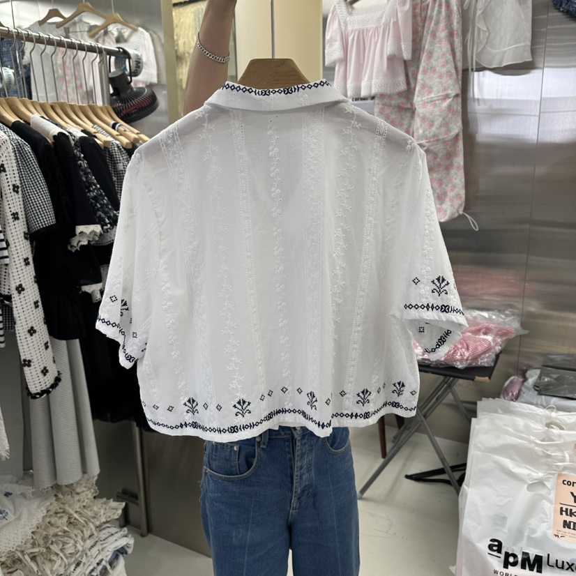 CORNER韓國東大門直郵女士新品推薦熱賣時尚襯衫蕾絲衫刺繡CORNER.302襯衫/蕾絲衫