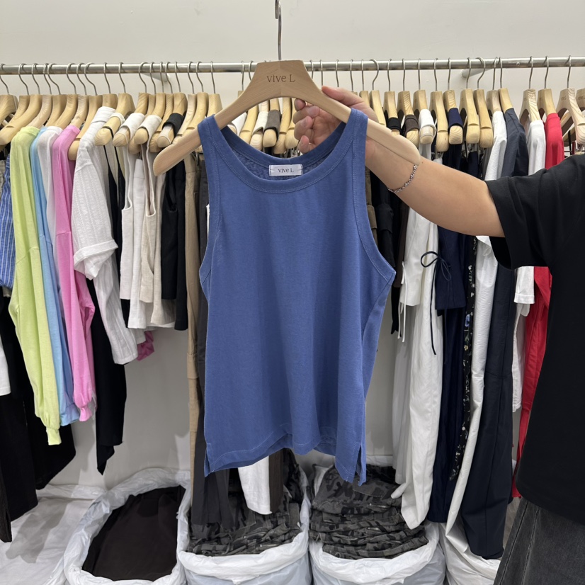 VIVEL韓國直郵實拍女裝新品熱賣時尚26夏季人氣吊帶背心無袖VIVE L吊帶/背心圖色2