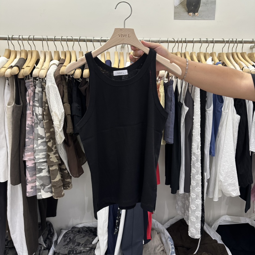 VIVEL韓國直郵實拍女裝新品熱賣時尚26夏季人氣吊帶背心無袖VIVE L吊帶/背心圖色3