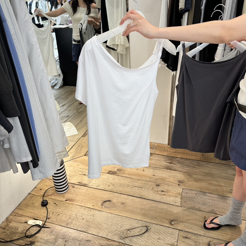 CREAM VILLA東大門實拍韓國女裝新品T恤CREAM VILLAT恤