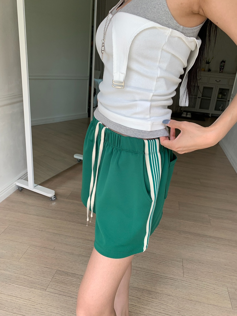 BADCALM韓國直郵女士新款推薦26夏季休閑熱賣時尚人氣短褲BADCALM短褲