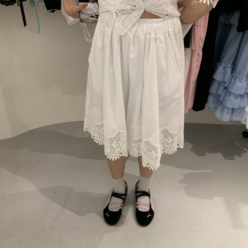 VENTI韓國直郵實拍女裝新品推薦休閑人氣熱賣時尚短褲蕾絲VENTI短褲圖色2