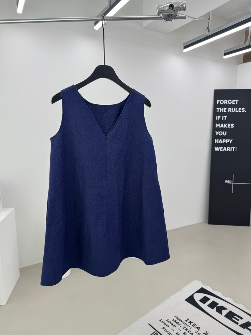 RED-A韓國直郵女士新品推薦時尚人氣休閑熱賣連衣裙V領露背RED-A連衣裙