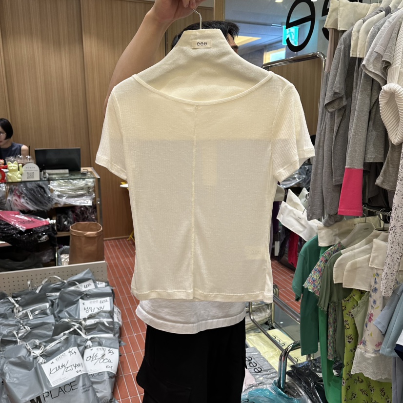 EEE韓國東大門代購女裝新品人氣推薦26夏季熱賣時尚T恤短款EEET恤圖色2