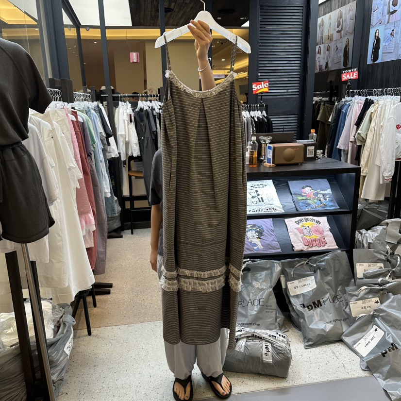 LE ETOILE韓國東大門直郵女裝新品推薦休閑連衣裙蕾絲長款Le etoile連衣裙