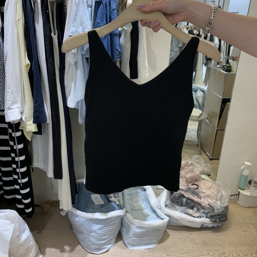 W AND J韓國直郵女裝新款推薦26夏季熱賣人氣時尚吊帶背心W AND J吊帶/背心圖色4