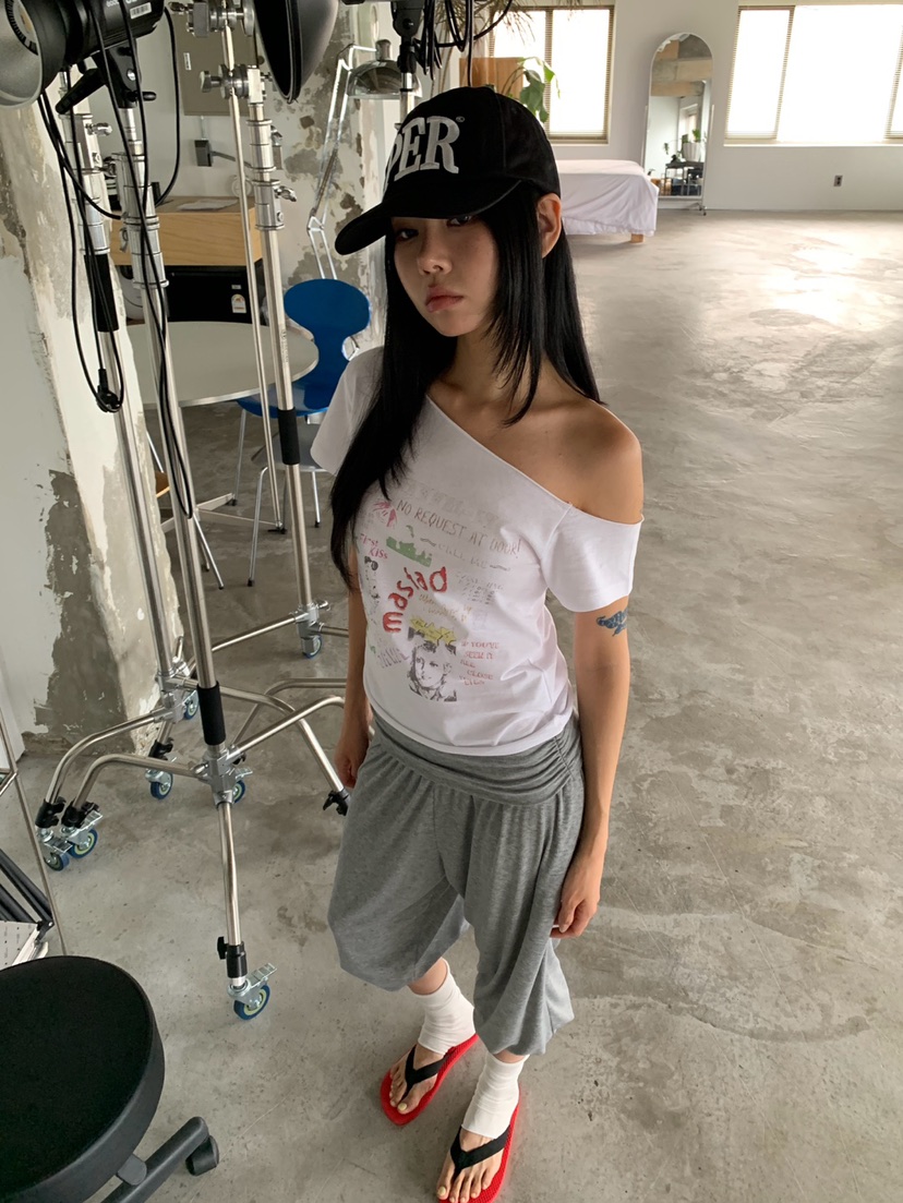 MORE THAN-P韓國東大門直郵女裝新款時尚休閑熱賣人氣T恤MORE THANT恤