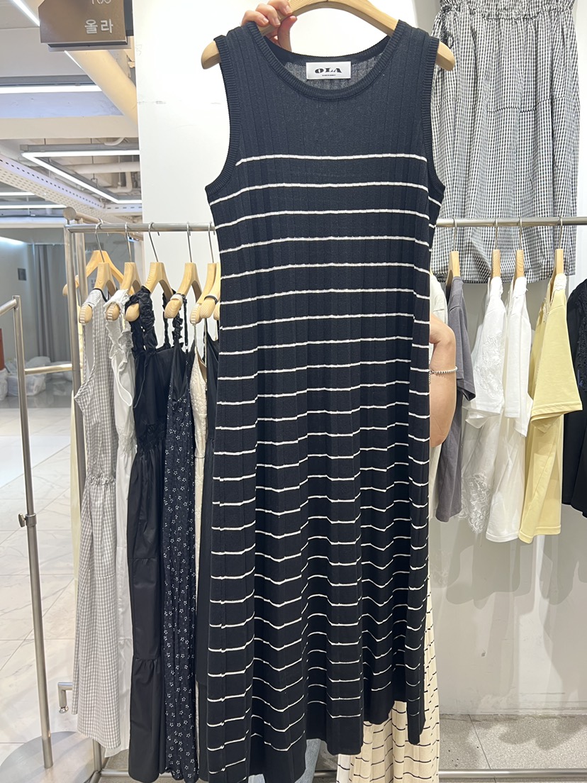 OLA韓國直郵實拍女士新品推薦人氣26夏季休閑熱賣連衣裙OPSmellor/OLA連衣裙圖色3