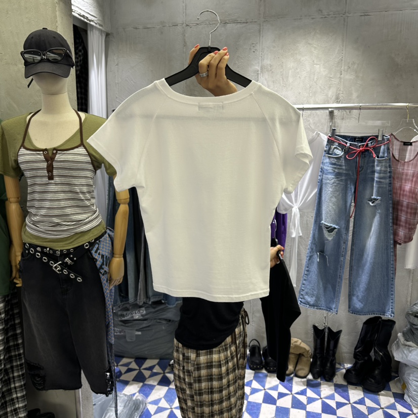 AMOUR韓國代購女士新品26夏季時尚休閑人氣熱賣推薦T恤AMOURT恤