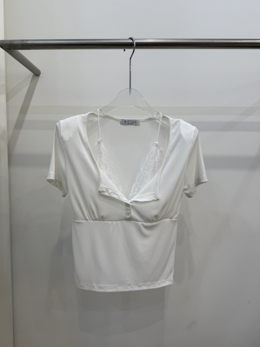BILLION-L韓國直郵實拍女裝新品推薦人氣熱賣T恤假兩件蕾絲BILLION-LT恤圖色2