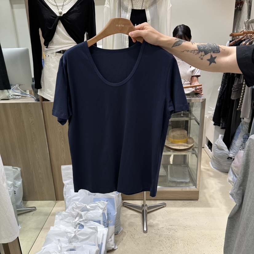 MELO東大門實拍韓國女裝新品休閑26夏季熱賣推薦時尚T恤U領MELOT恤圖色3深藍色