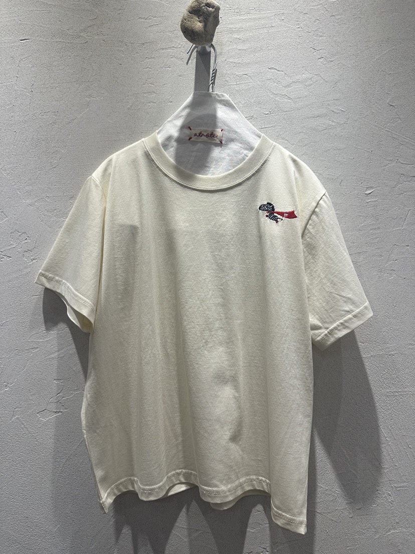 AT NOTE韓國直郵女士新品人氣時尚26夏季推薦熱賣T恤刺繡AT NOTET恤圖色2奶油色