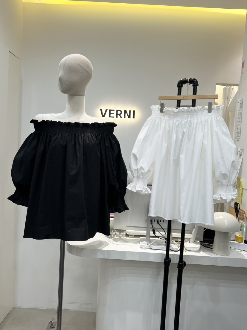 VERNI韓國東大門代購女士新款休閑人氣時尚襯衫蕾絲衫露肩VERNI襯衫/蕾絲衫