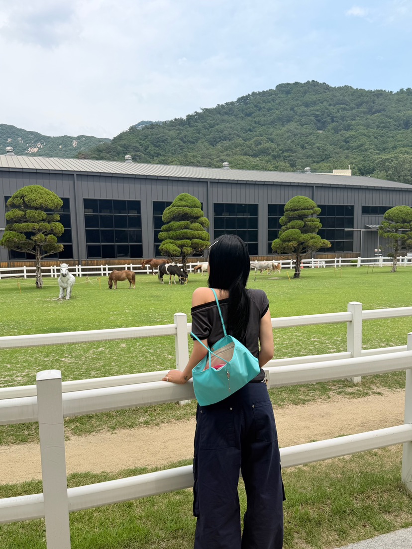 SEOLO韓國代購女士新品休閑時尚推薦T恤不含項鏈假兩件撞色Seolo seoulT恤