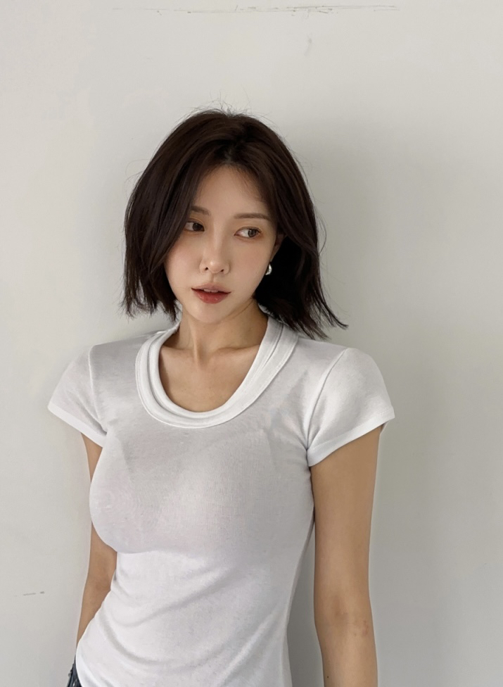 EIGHTGLOW韓國直郵實拍女士新款人氣26夏季時尚休閑T恤雙領EIGHTGLOWT恤