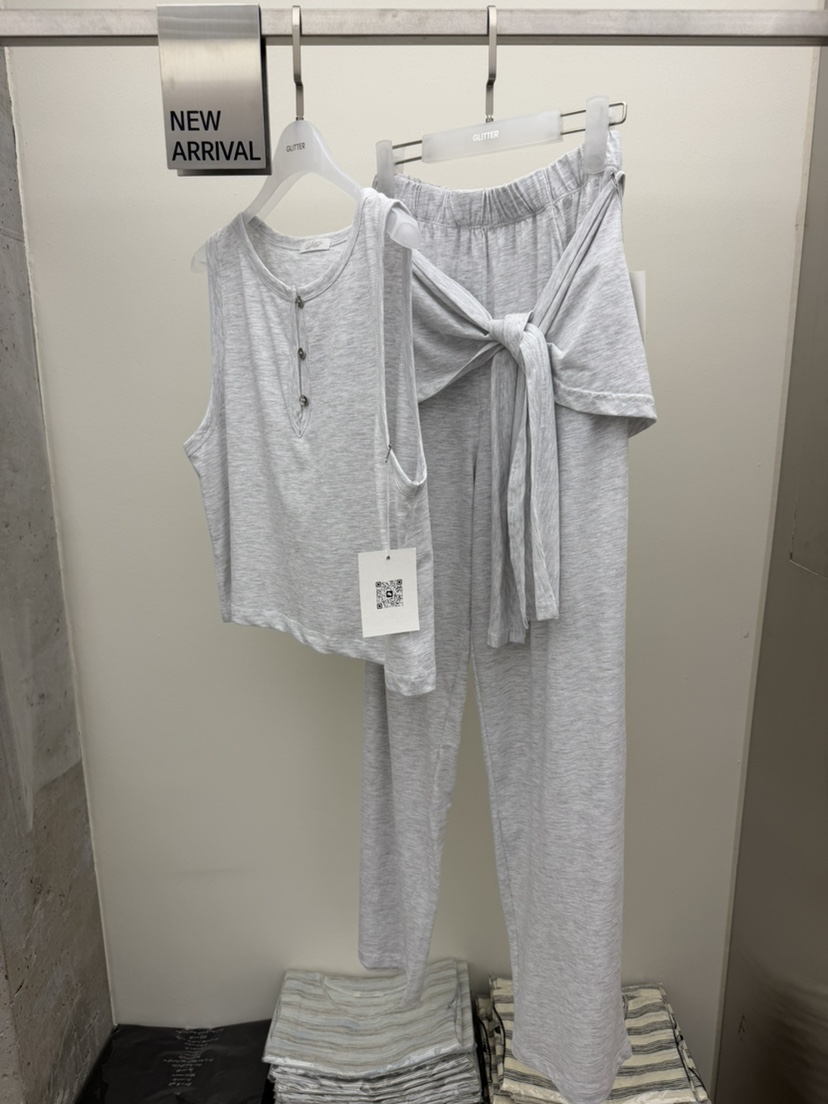 GLITTER東大門實拍韓國女裝新品休閑熱賣26夏季推薦人氣套裝GLITTER套裝圖色1