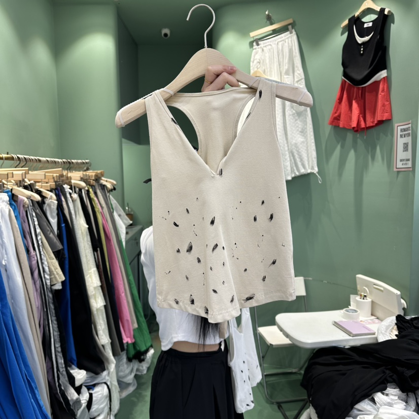 ROMANTIC NEWYORK東大門實拍韓國女裝新款26夏季吊帶背心復古無袖ROMANTIC NEWYORK吊帶/背心圖色2