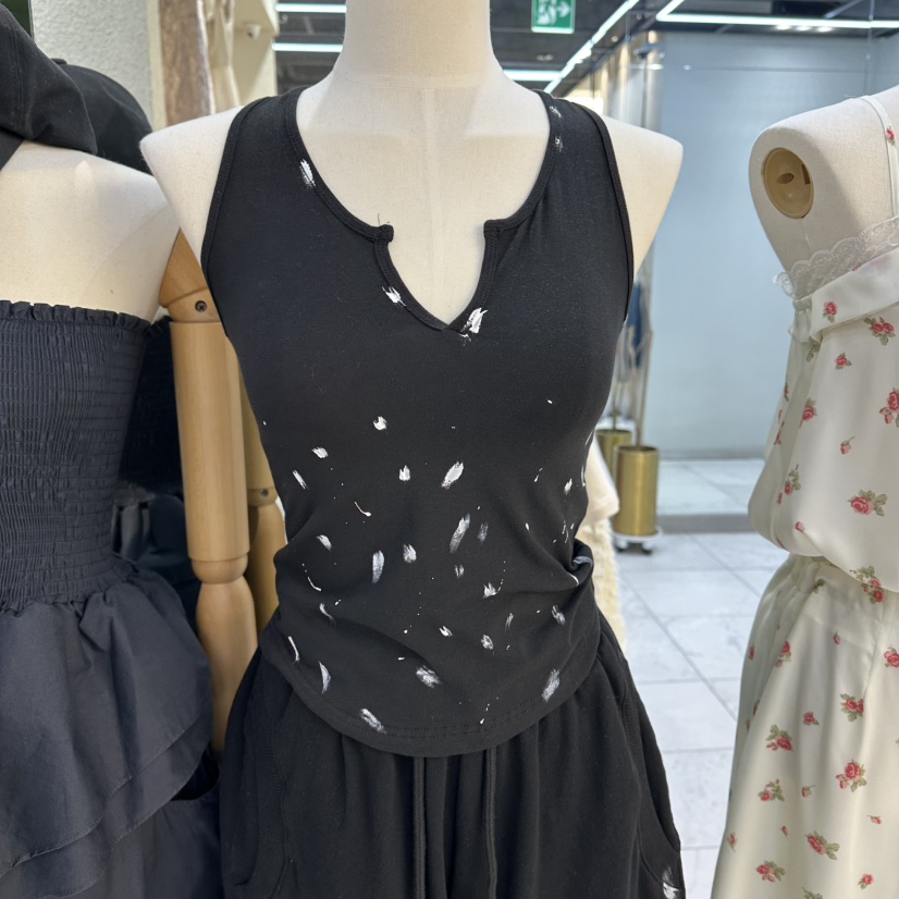 ROMANTIC NEWYORK東大門實拍韓國女裝新款26夏季吊帶背心復古無袖ROMANTIC NEWYORK吊帶/背心圖色4