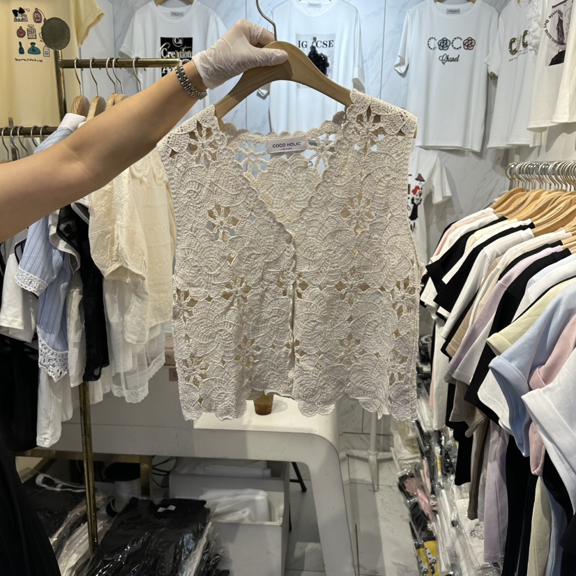 COCO HOLIC韓國直郵實拍女士新款26夏季推薦時尚馬甲蕾絲COCO HOLIC馬甲圖色1