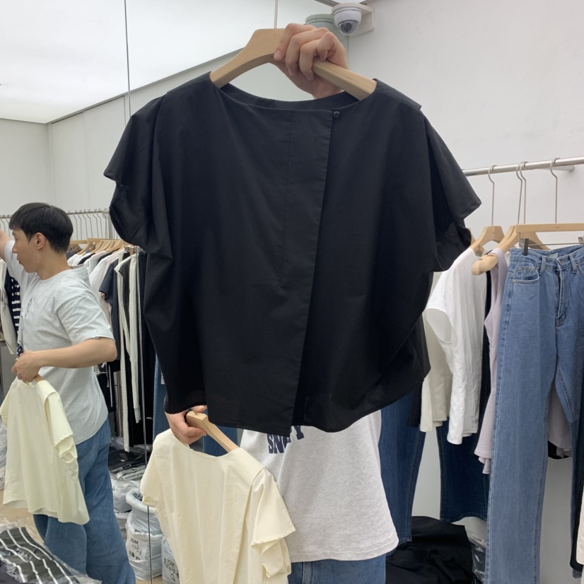 MOI-A韓國直郵實拍女士新品26夏季熱賣時尚襯衫蕾絲衫褶裥MOI-A襯衫/蕾絲衫
