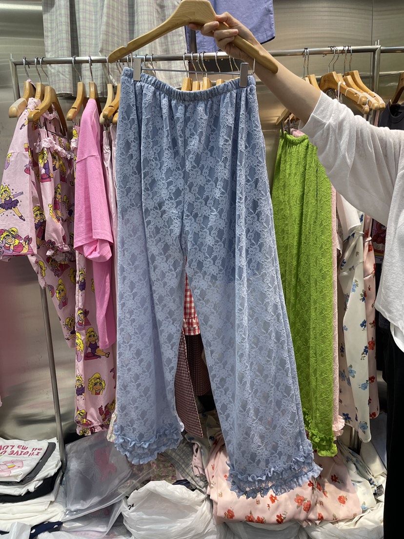MENDL S韓國直郵女士新品時尚推薦26夏季熱賣休閑褲蕾絲花MENDL S休閑褲