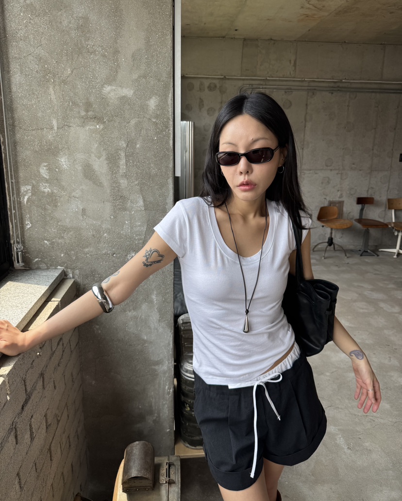 LIMLIMLIM韓國直郵女士新款26夏季人氣時尚推薦休閑熱賣T恤LIM LIM LIMT恤圖色1
