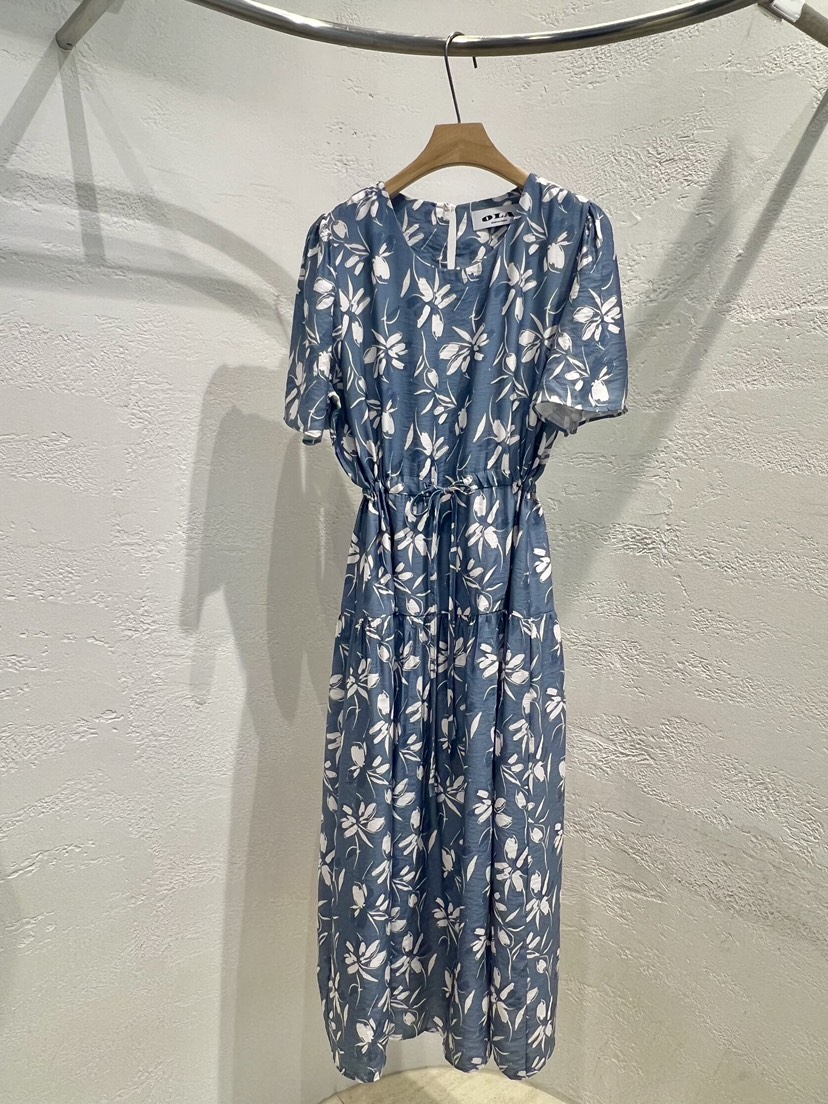 OLA韓國直郵女裝新品26夏季推薦休閑熱賣時尚人氣連衣裙OPSmellor/OLA連衣裙